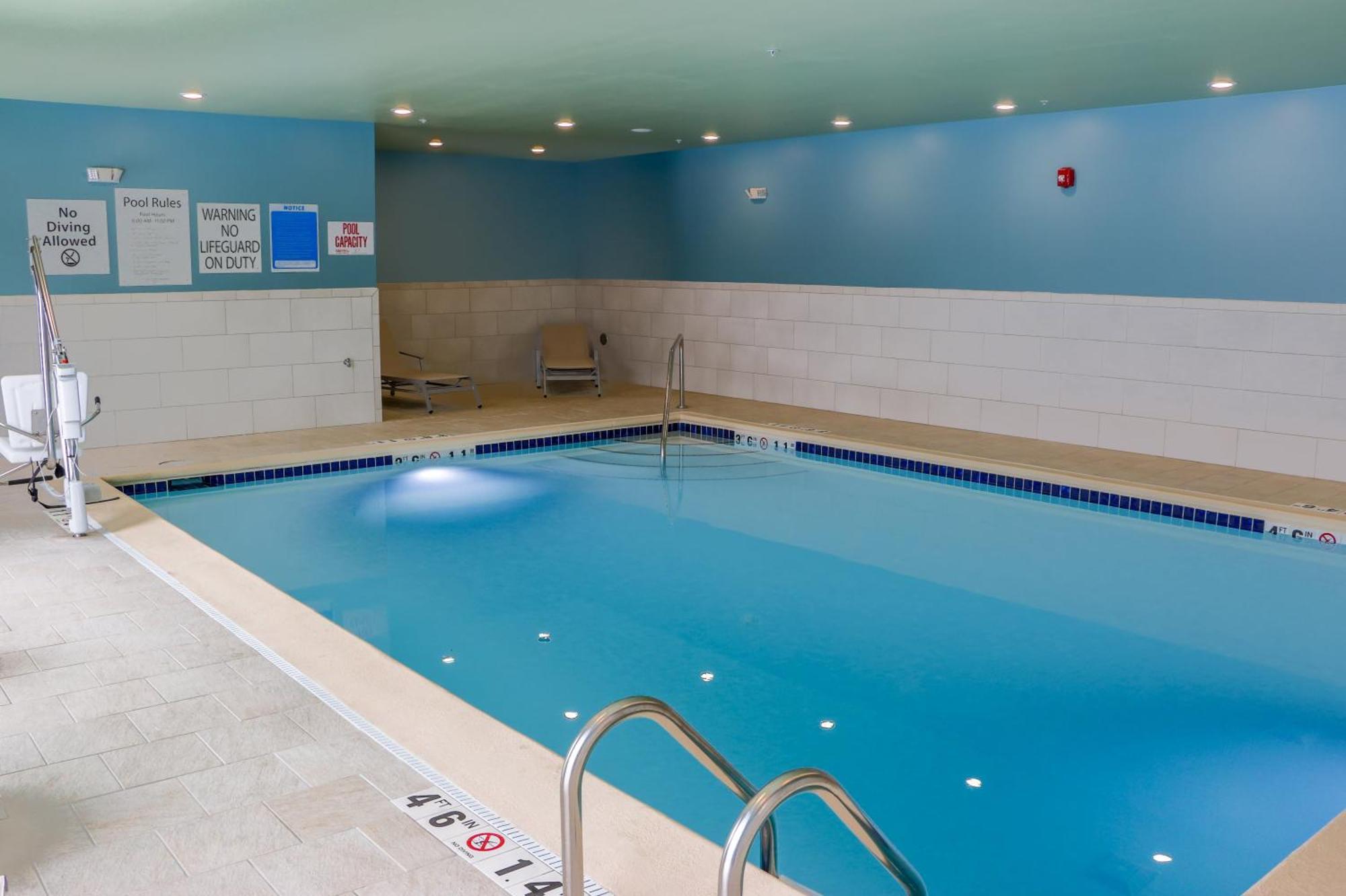 Holiday Inn Express & Suites - Detroit Northwest - Livonia By Ihg Luaran gambar